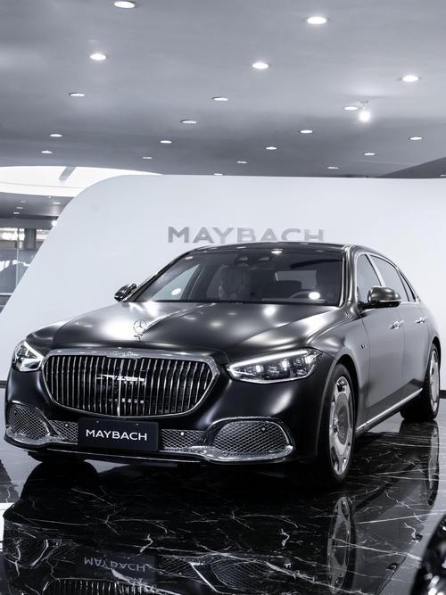 佛山46岚图汽车的售后服务让用户无忧出行，迈巴赫未来的豪华车趋势